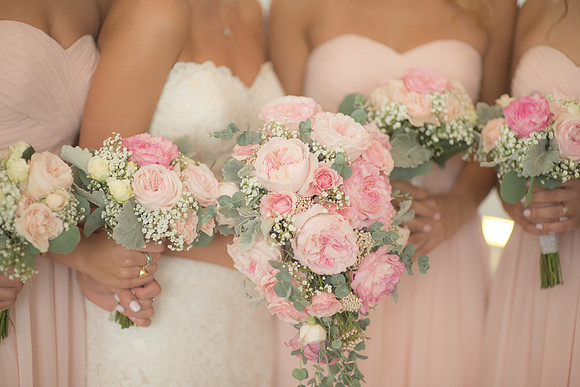 pink and green bridal boquet photography